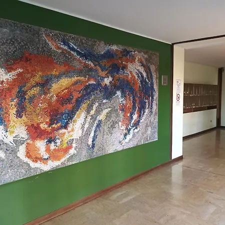 Queen Cinzia البندقية